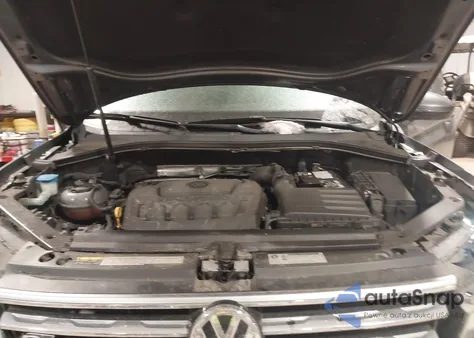 2019 Volkswagen Tiguan 2.0T Sel Premium/2.0T Sel Premium R-Line z USA, uszkodzony, nr VIN 3VV4B7AX4KM023685